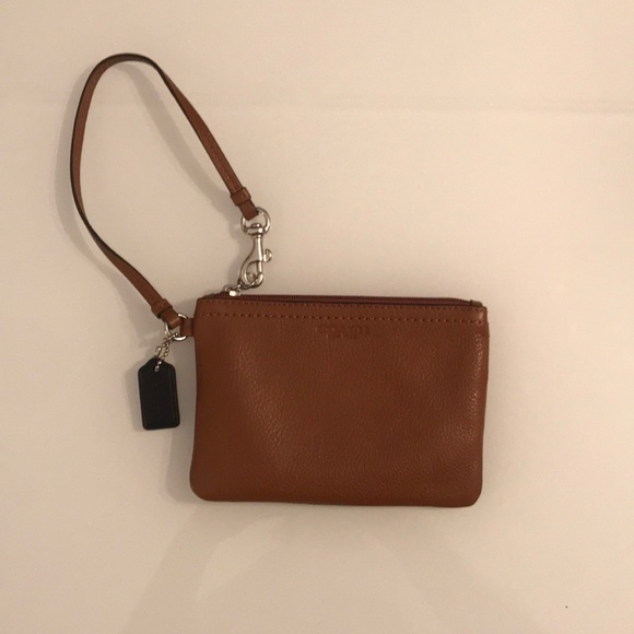 Authentic Coach Wristlets PRICE ⬇️ MOVING SALE - Picture 3 of 4
